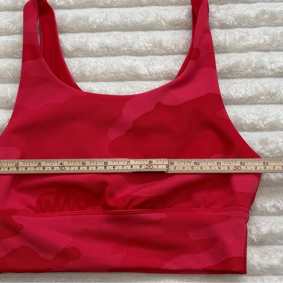 AERIE Offline Medium Support Stretch Camo Sports Bra Red and Pink XS - Picture 5 of 6